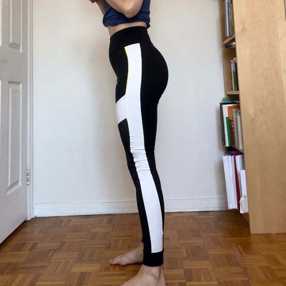 Stylish Puma leggings - Picture 3 of 14